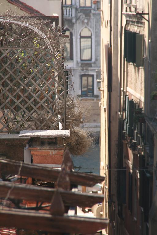 Ca Manzoni Apartment With Terrace Venice Exterior photo