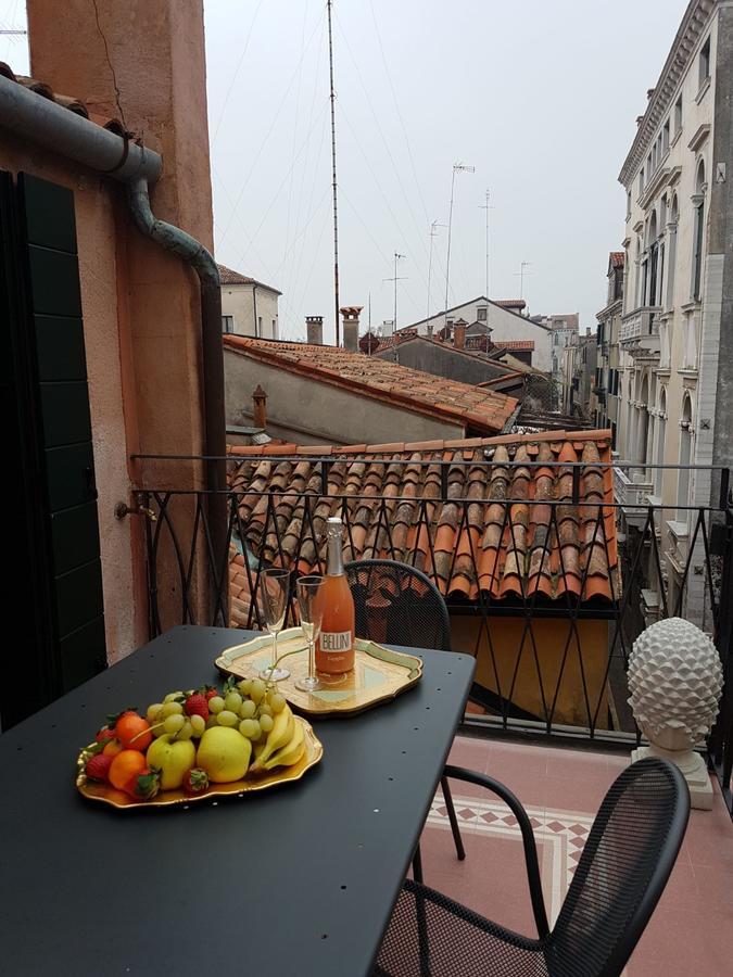 Ca Manzoni Apartment With Terrace Venice Exterior photo